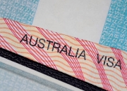 澳洲168-肠子悔青! 澳移民后悔搬来澳洲：“如果早知澳洲是这样我会选加拿大”