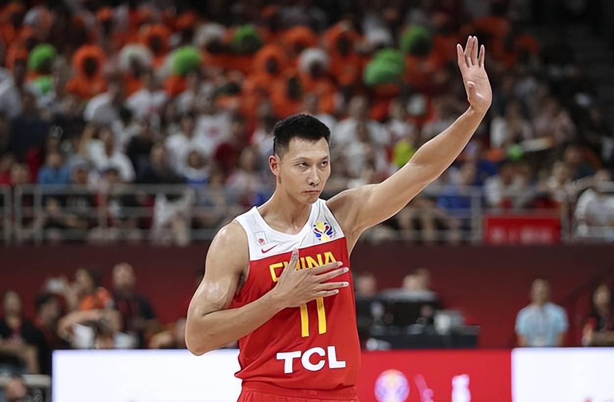篮球-再见篮球生涯篮球！中国篮球历史第二人——易建联正式退役
